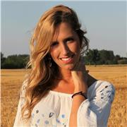 Diplomata in Lingue (Inglese, Spagnolo, Francese) e Laureata in Scienze della formazione Primaria; disponibile per lezioni private di tutte le materie scolastiche (elementari e medie) e Spagnolo per adulti o ragazzi di scuola superiore. Ho studiato in Spa